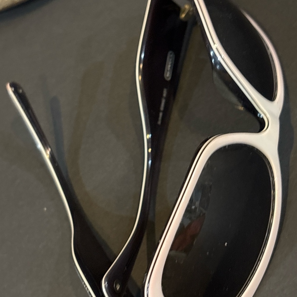 Coach Lexi S493 White Pink 125mm Sunglasses w/Case Women’s Designer Shades - Picture 8 of 9